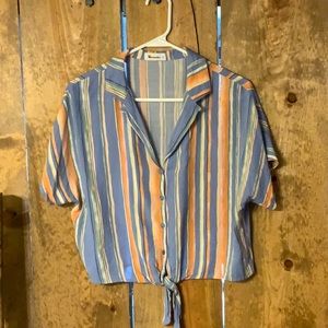 Vernacular sz S top